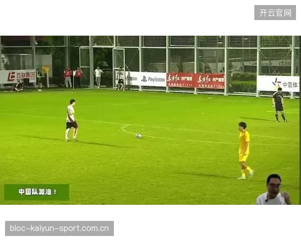 点球大战门将英雄般扑出致胜一球